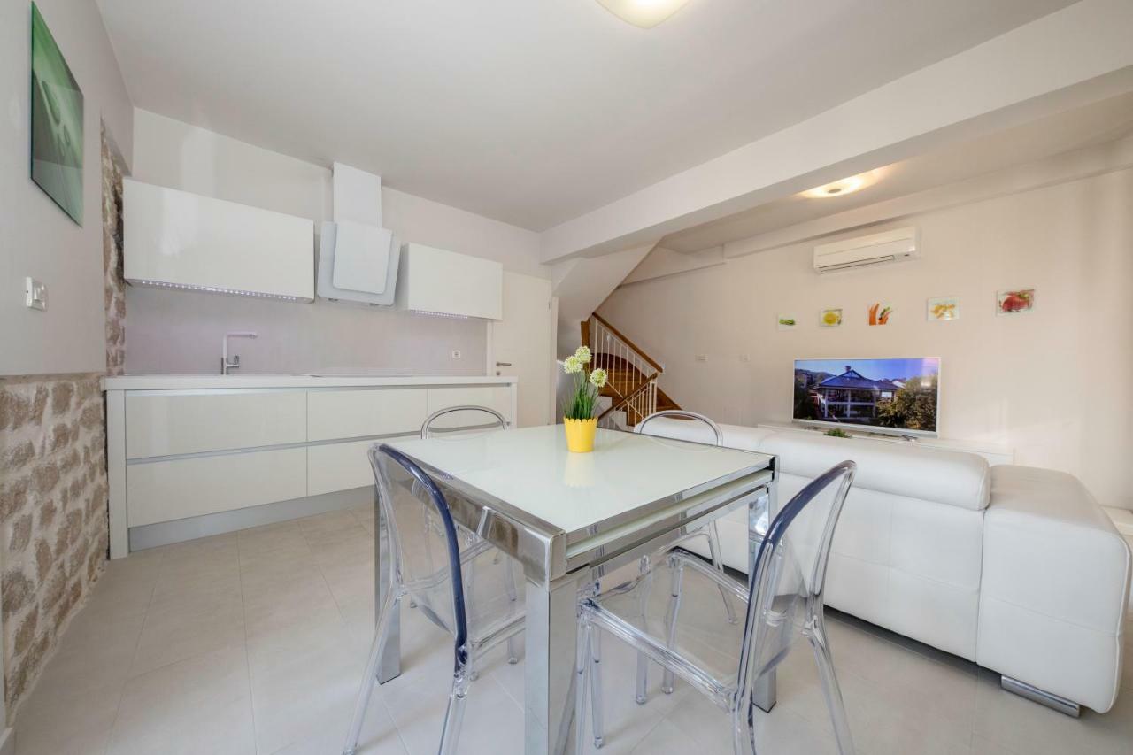 Villa Santino Rab Town Exterior photo